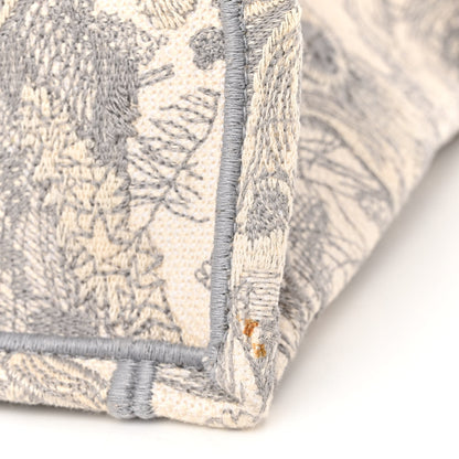 Christian Dior Canvas Embroidered Medium Dioriviera Toile De Jouy Book Tote Gray 14 of 14