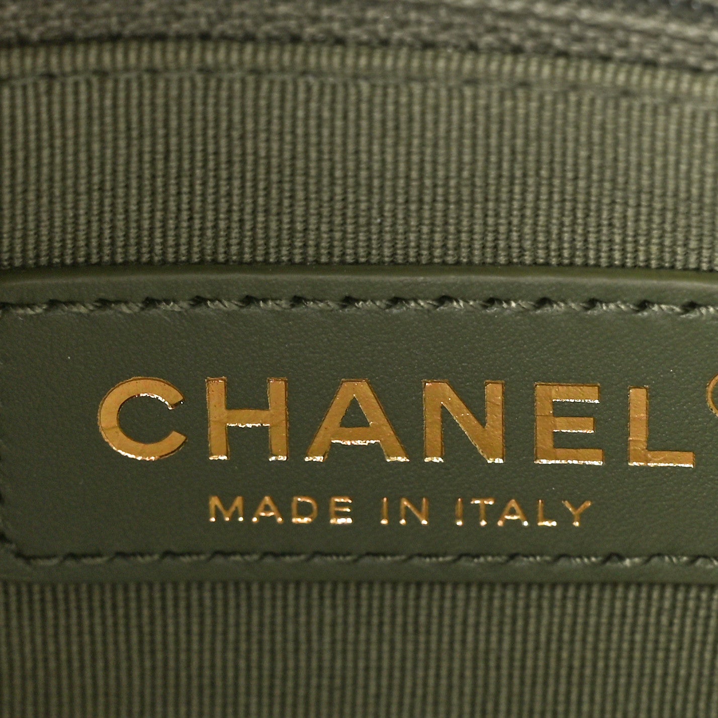 Caviar Quilted Mini Bracelet On Chain Flap Green