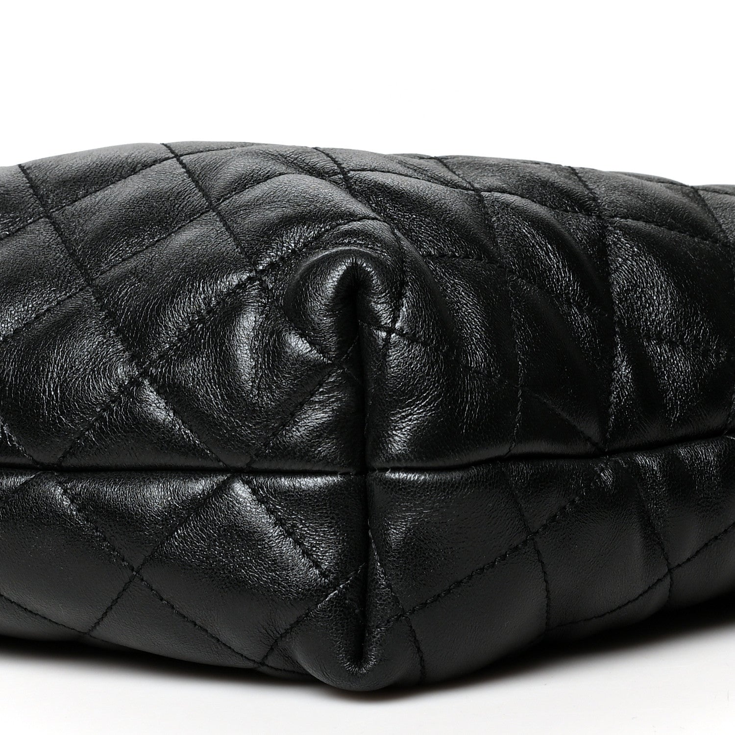 Saint Laurent Lambskin Quilted Maxi Icare Shopping Tote Black 11 of 20