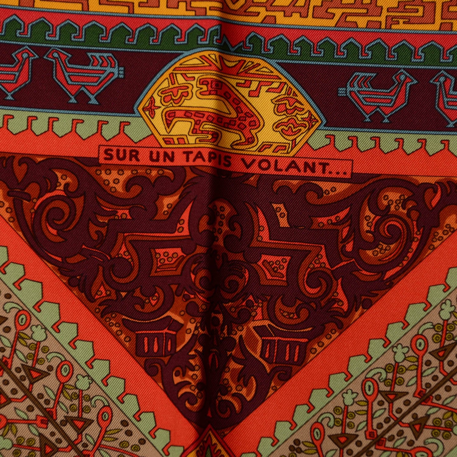 Hermes Silk Sur Un Tapis Volant Scarf 90 Rouille Aubergin Vert 3 of 6