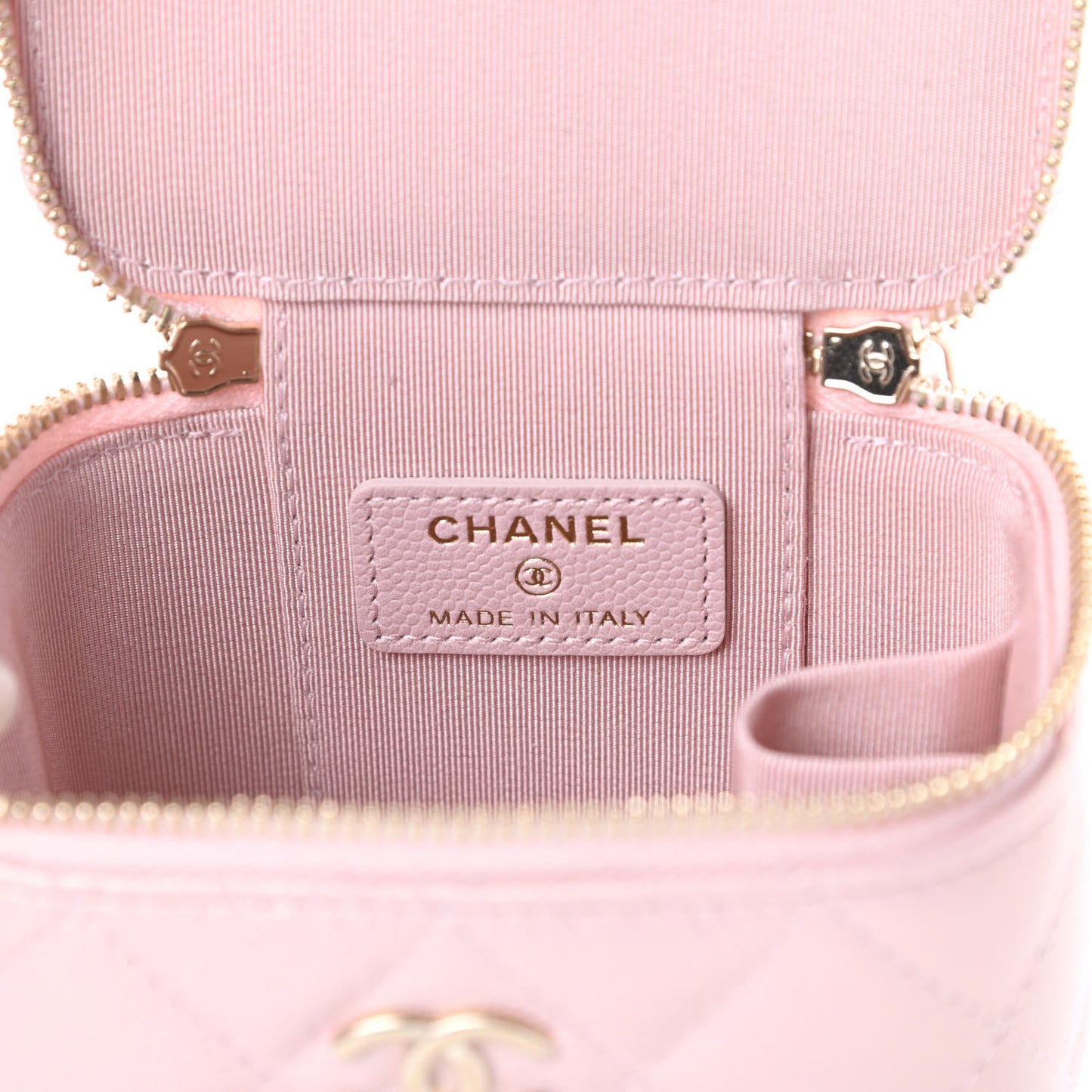 Iridescent Caviar Quilted Mini Pearl On Top Vanity Case With Chain Light Pink