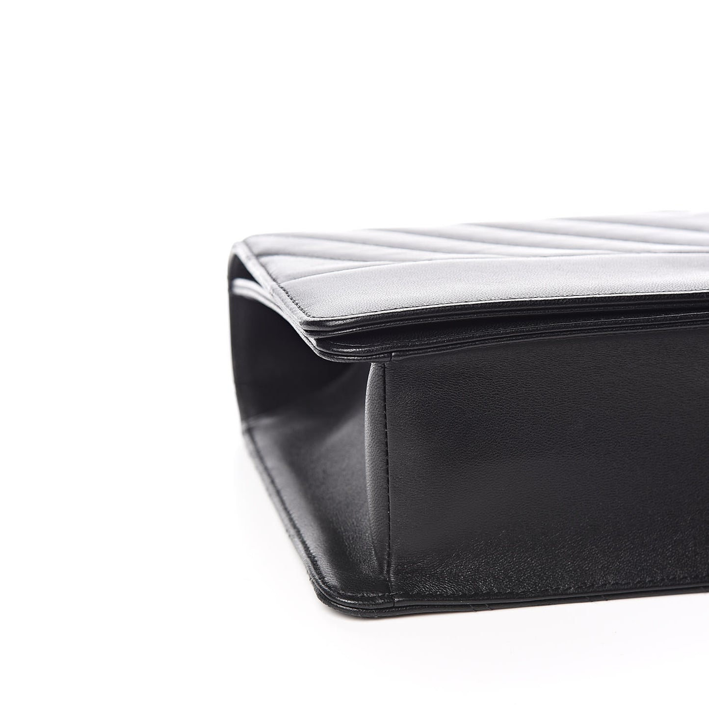 Lambskin Chevron Quilted Flap Black