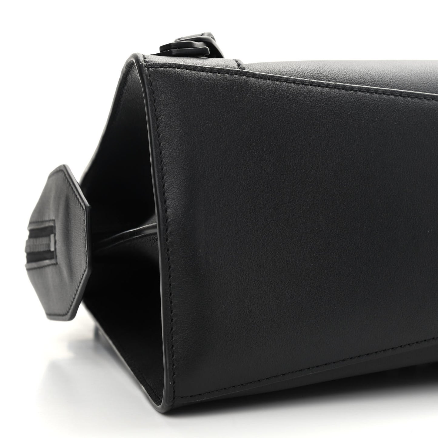 Smooth Calfskin Neo Classic Black Hardware S City Black