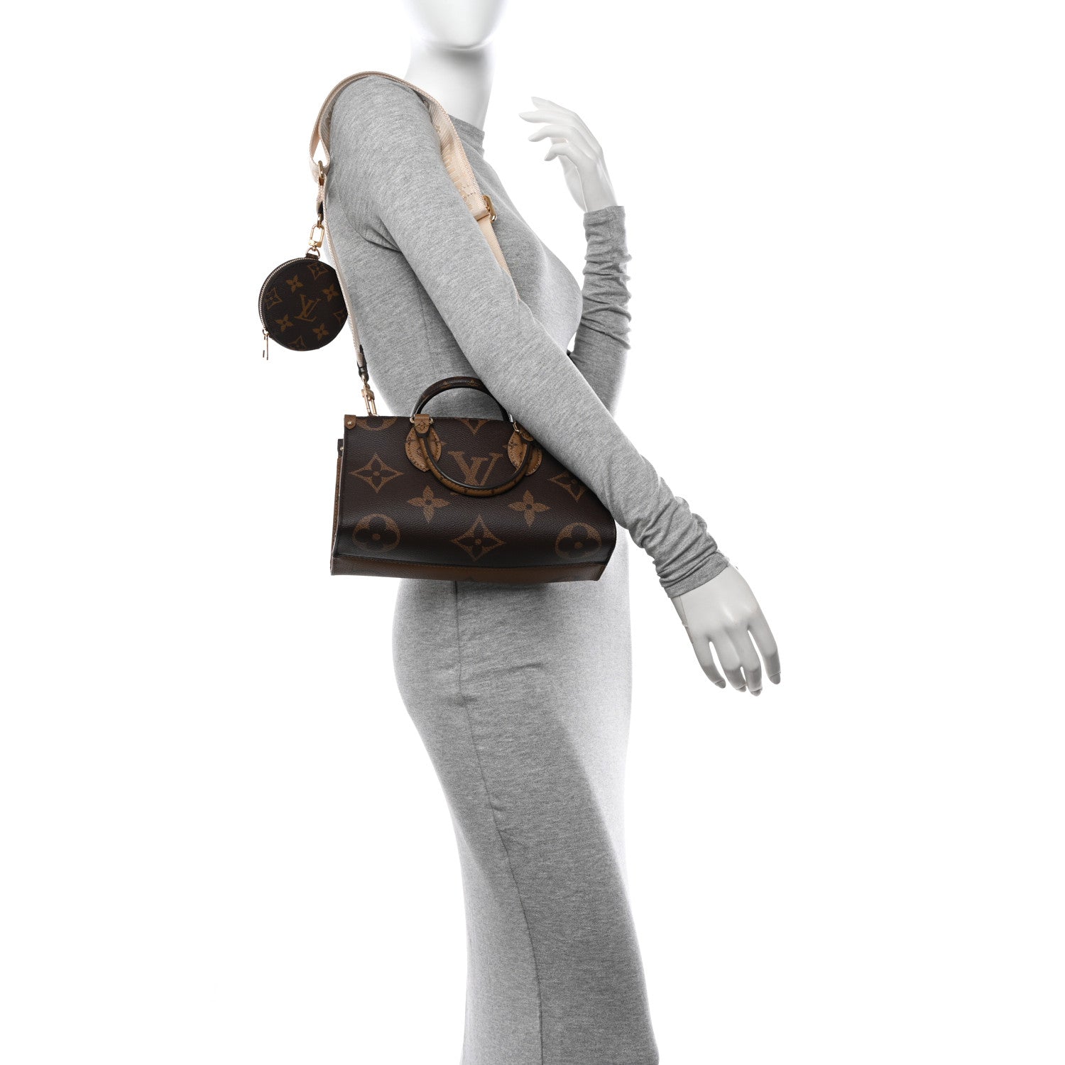 Louis Vuitton Reverse Monogram Giant OnTheGo East West 2 of 11