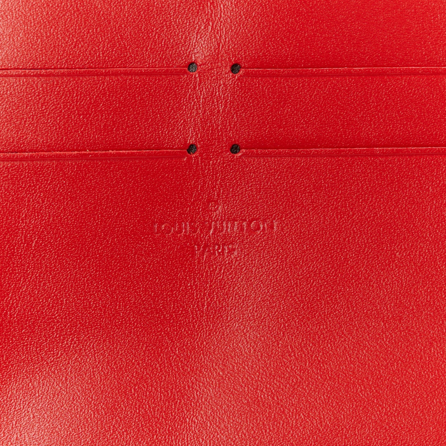Vernis Felicie Pochette Chain Wallet Cherry