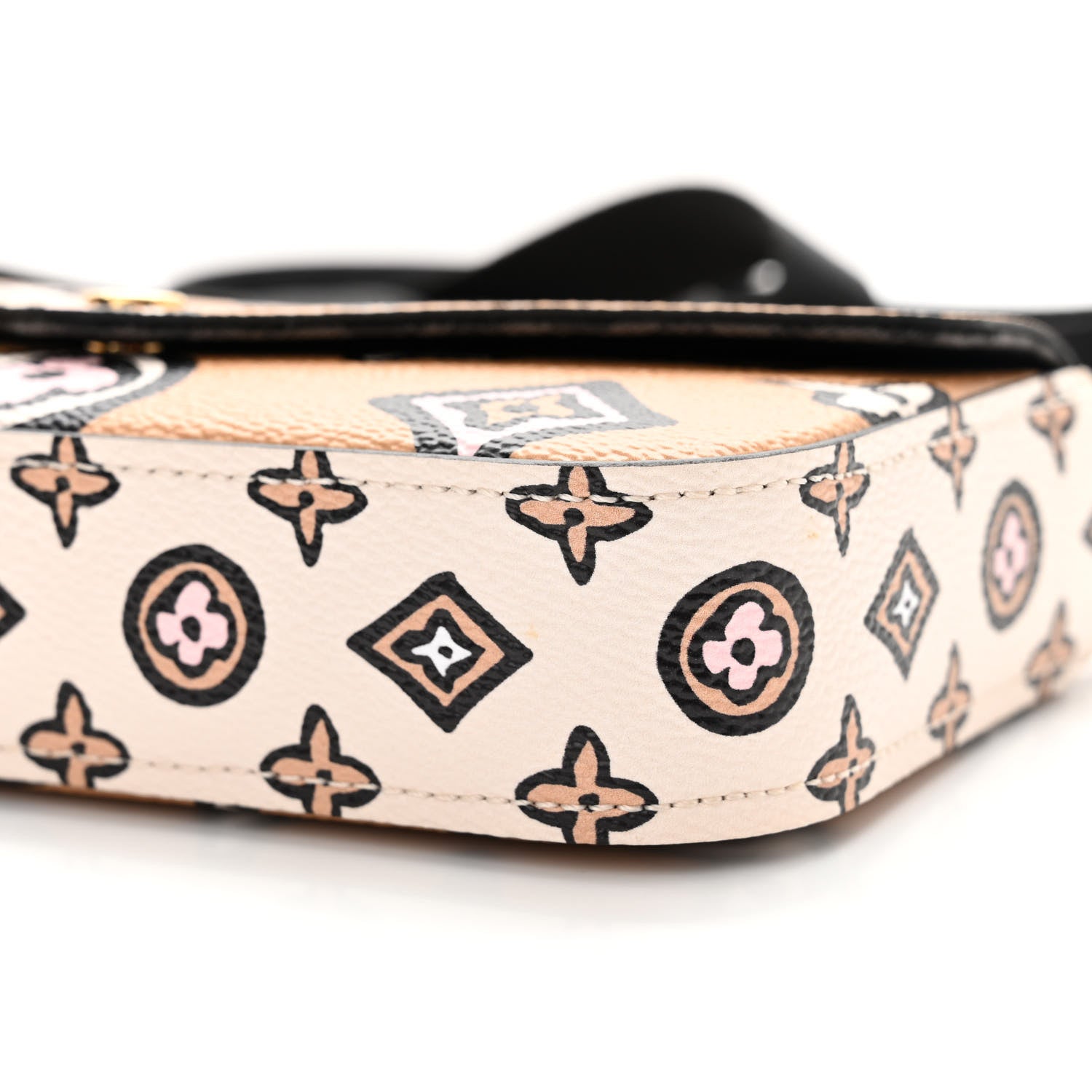 Louis Vuitton Monogram Wild At Heart Felicie Strap & Go Arizona Creme 9 of 11