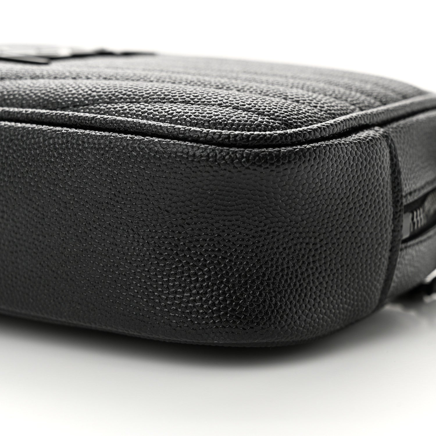 Saint Laurent Grain De Poudre Matelasse Monochrome Monogram Mini Lou Camera Bag Black 10 of 11