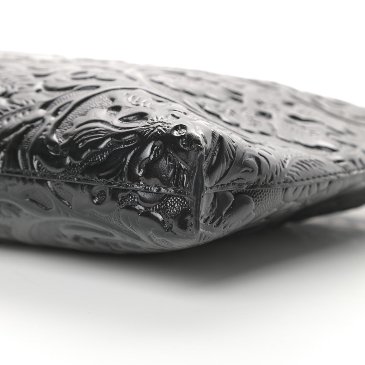 Grained Calfskin Embossed Palazzo Medusa Chain Pouch Black