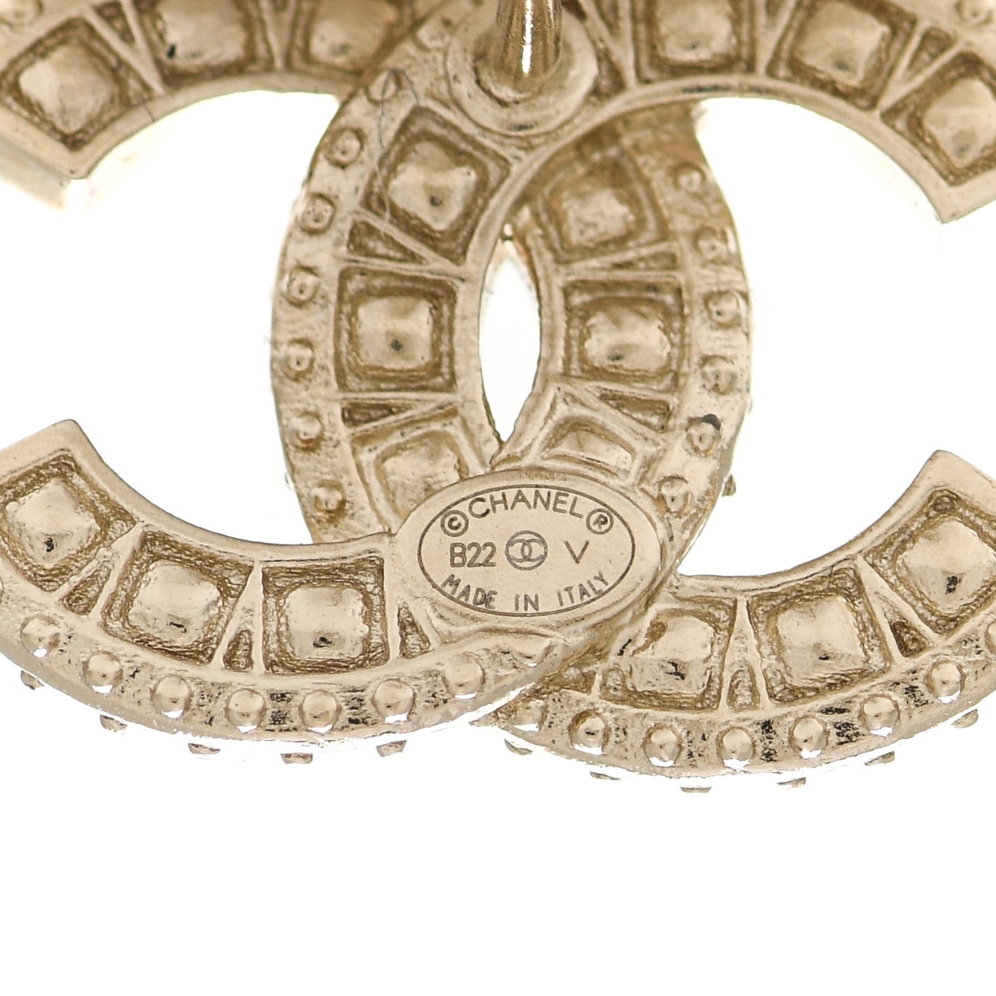 Crystal Timeless CC Earrings Light Gold