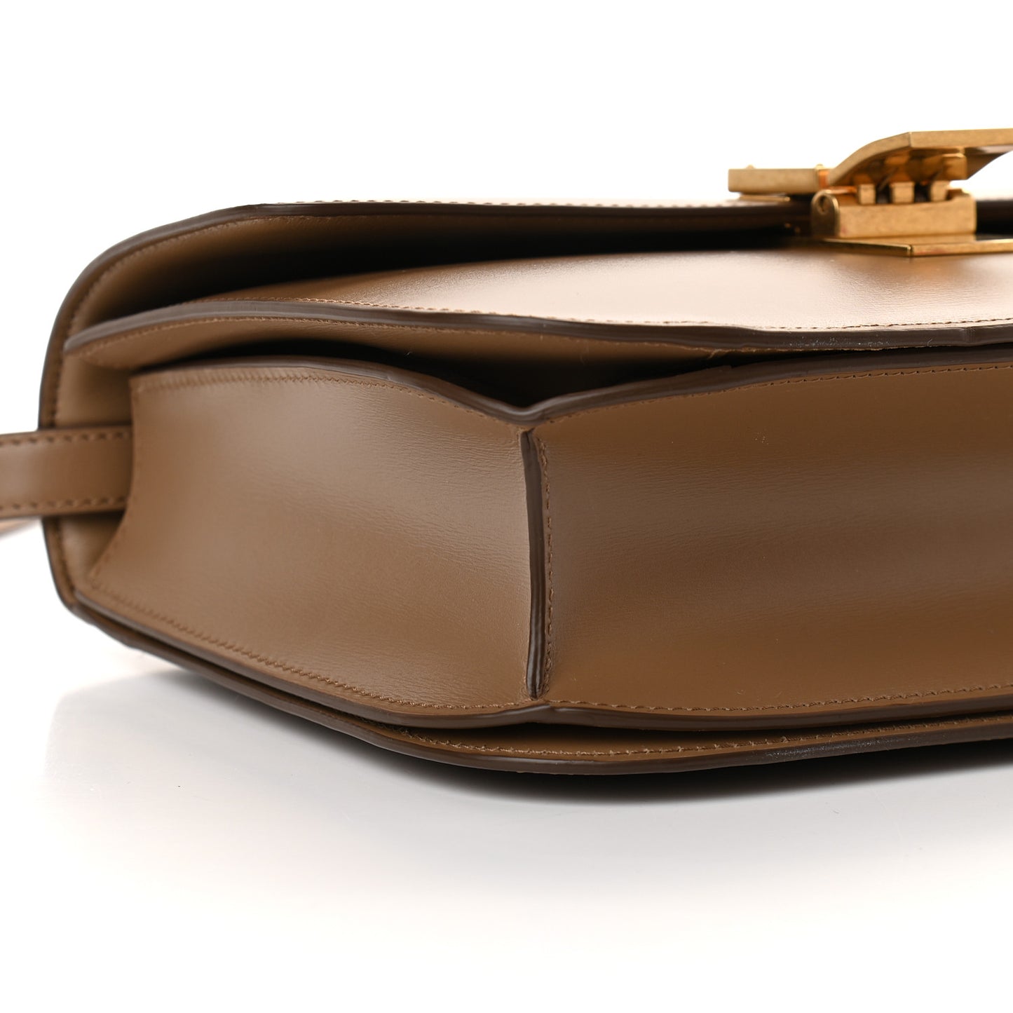 Smooth Calfskin Medium Classic Box Flap Bag Light Camel