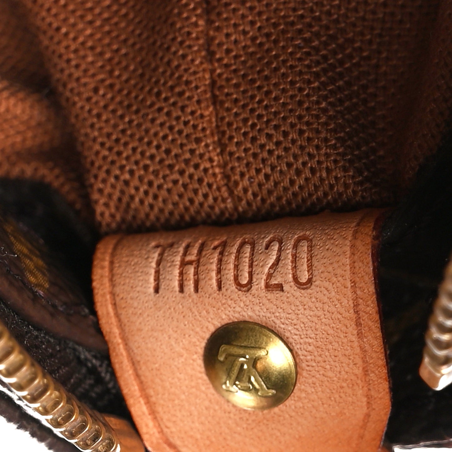Monogram Cabas Mezzo
