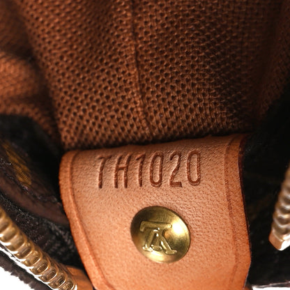 Louis Vuitton Monogram Cabas Mezzo 8 of 15
