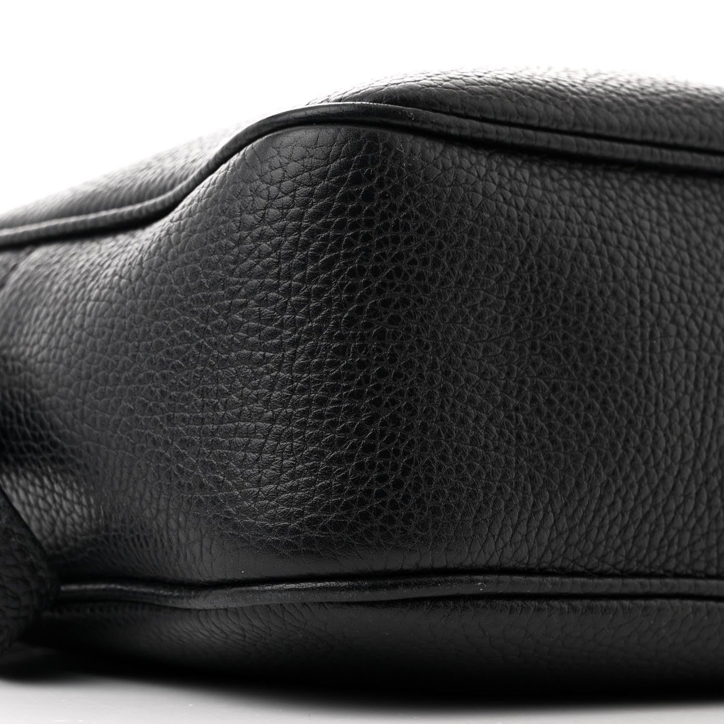 Pebbled Calfskin Small Soho Disco Bag Black