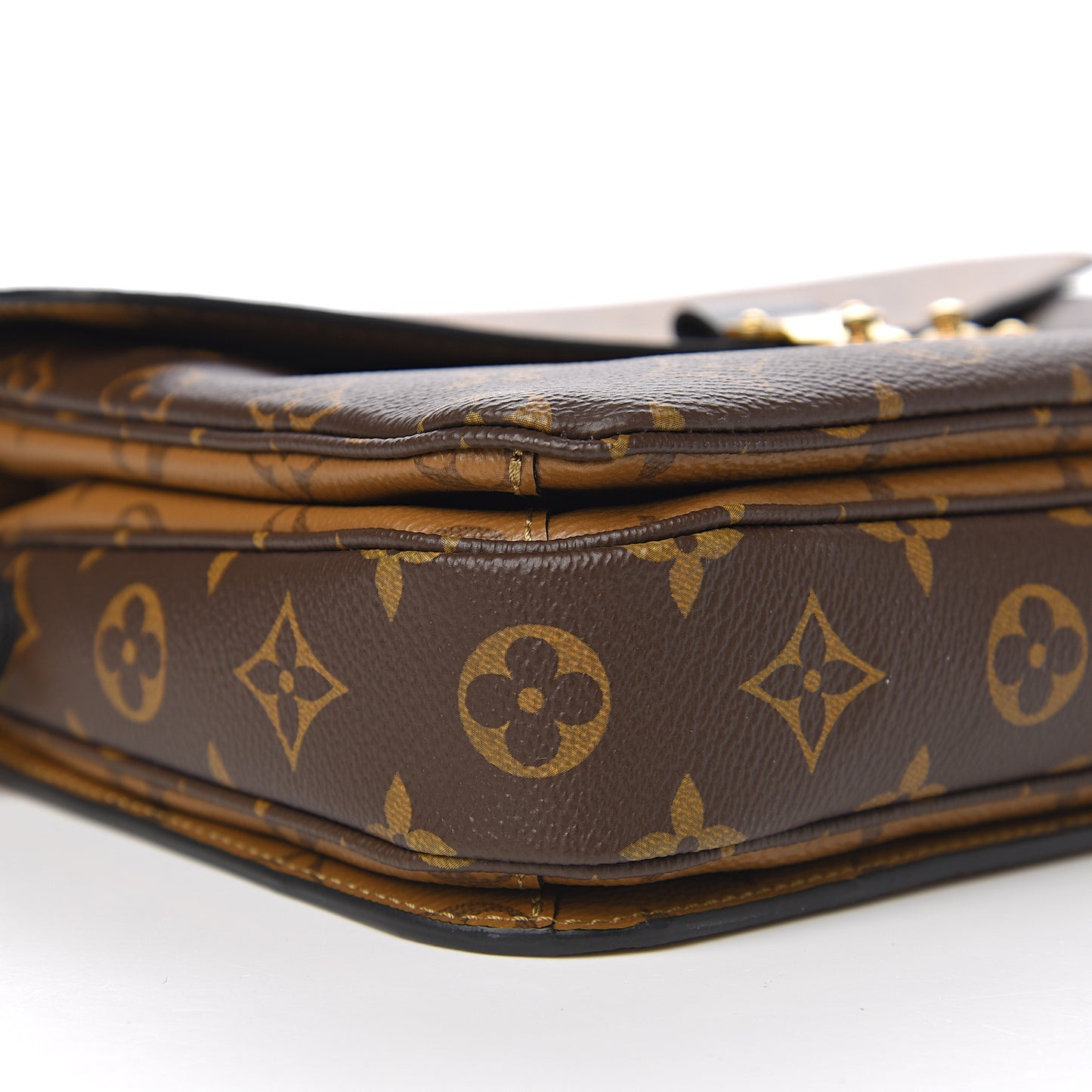Reverse Monogram Pochette Metis