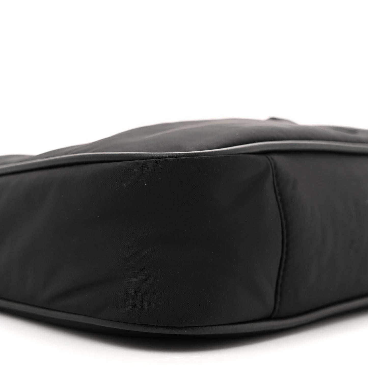 Econyl Nylon Le 5 A 7 Hobo Black