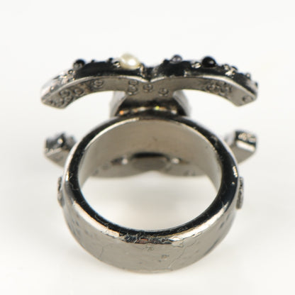 Chanel Ruthenium Pearl CC Ring 6 3 of 5