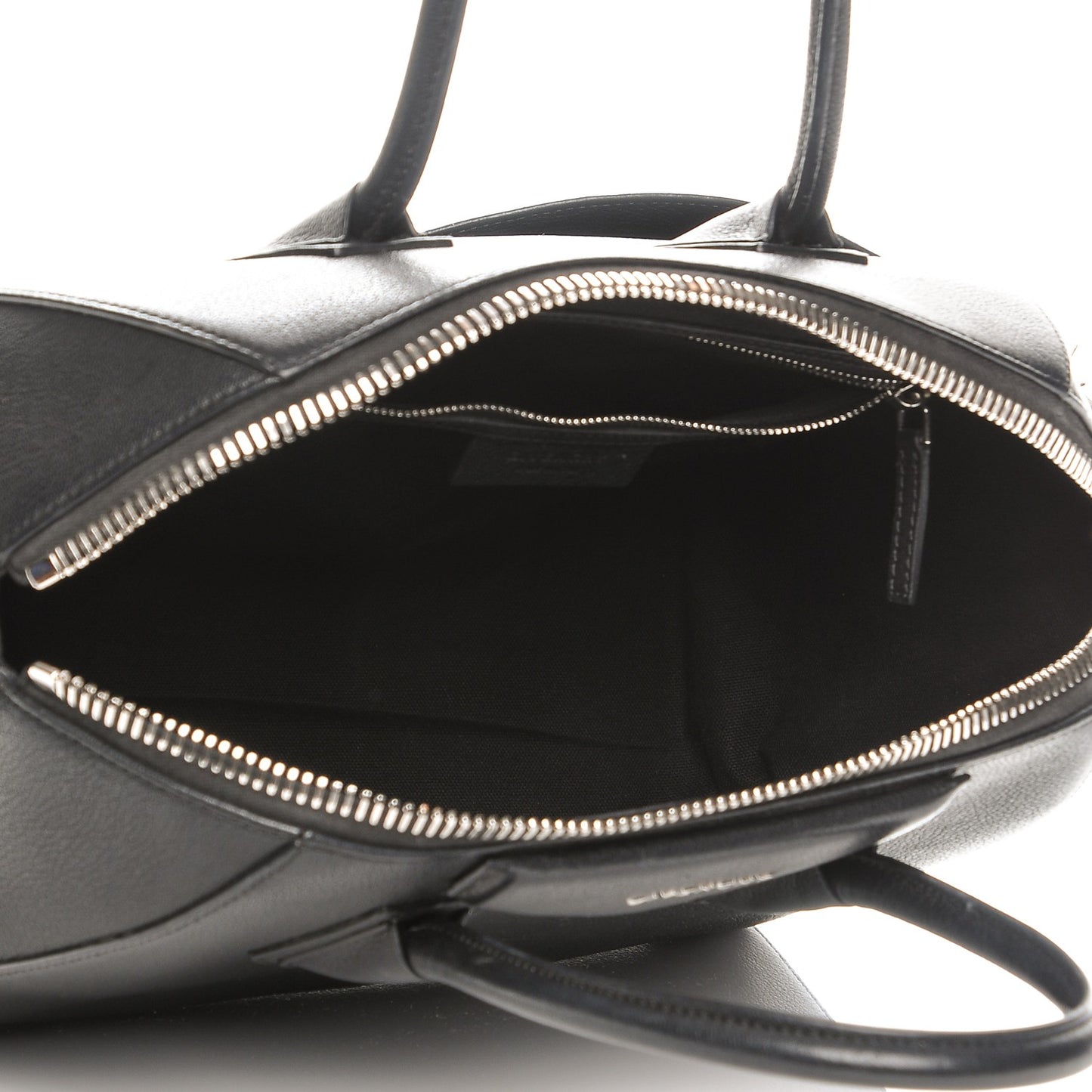 Sugar Goatskin Medium Antigona Black