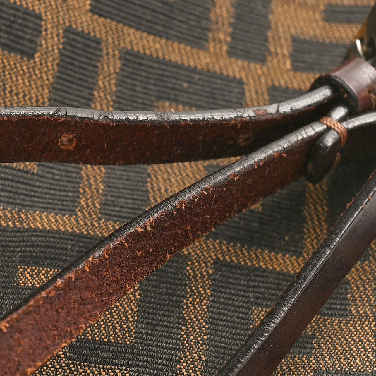 Zucca Small Crossbody Bag Tobacco