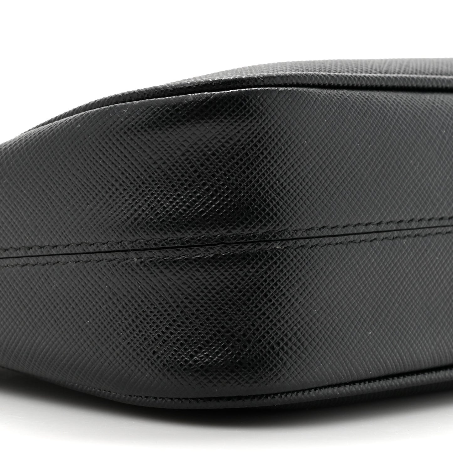 Saffiano Lux Re-Edition 2005 Shoulder Bag Black