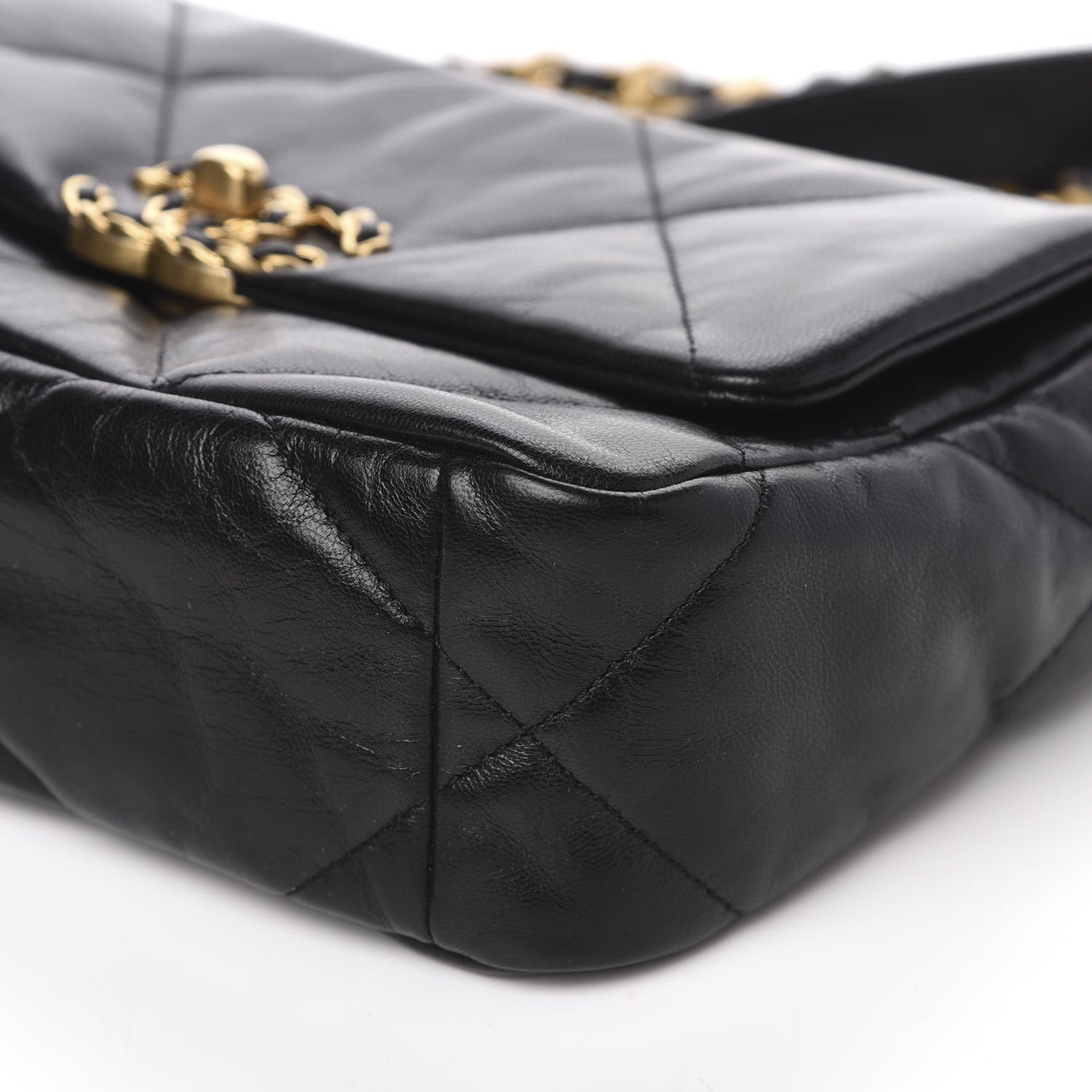 Goatskin Quilted Medium 19 Flap Black