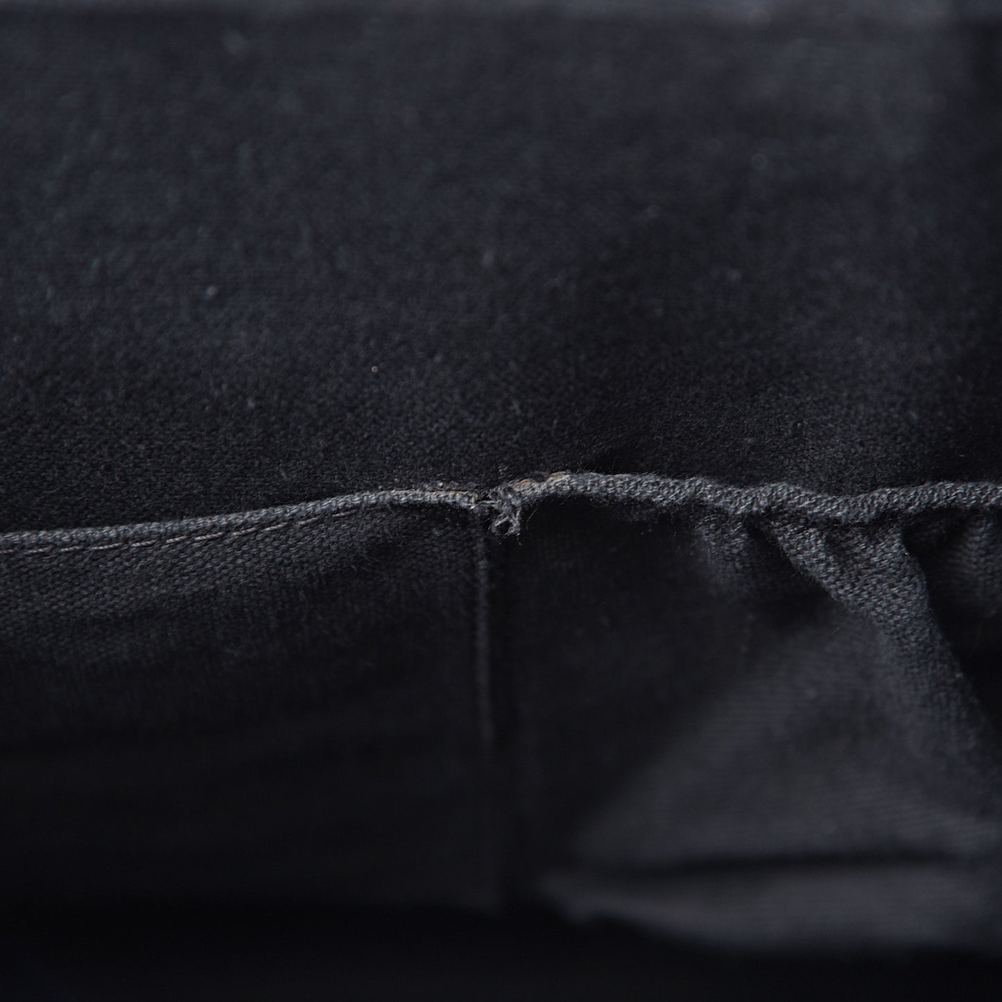 Sugar Goatskin Medium Antigona Black
