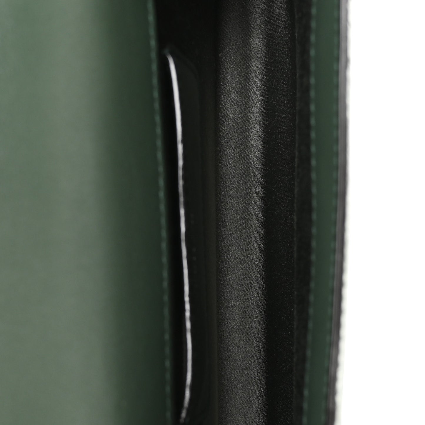 Calfskin Crocodile Embossed Varenne Chain Clutch Dark Green