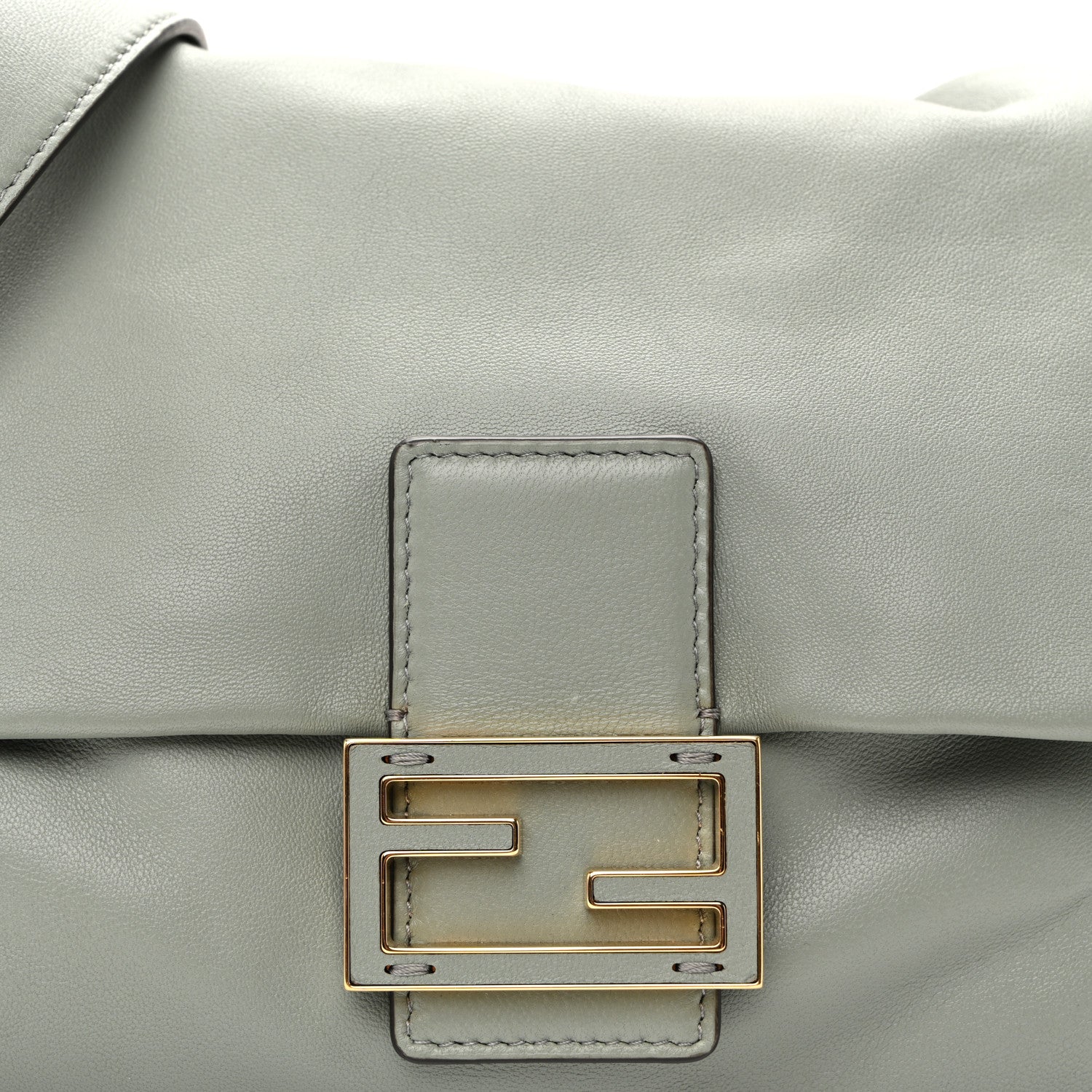 Fendi Nappa Medium Mamma Baguette Matcha Green 1918307 – FASHIONPHILE