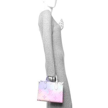 Louis Vuitton Monogram Giant Spring In The City Onthego PM Sunrise Pastel 2 of 10