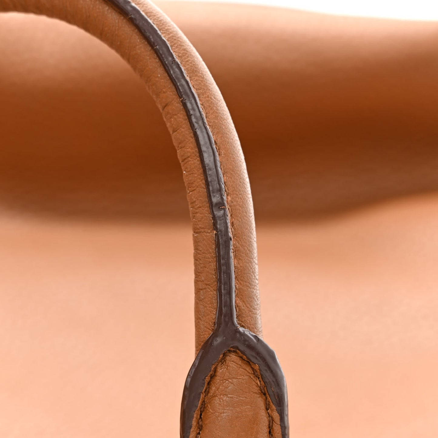 Vitello Daino Tote Cannella