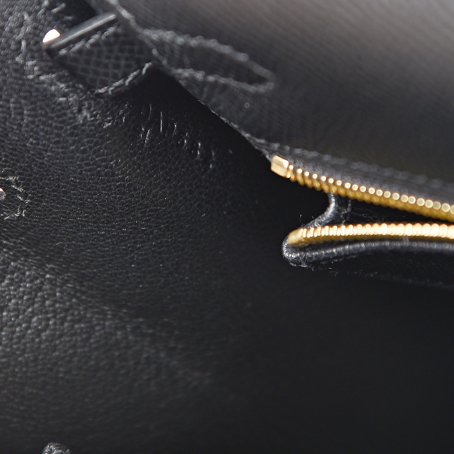 Epsom Kelly Sellier 25 Black