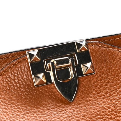 Valentino Garavani Pebbled Calfskin Small Rockstud Flip-Lock Messenger Bag Light Cuir 16 of 21
