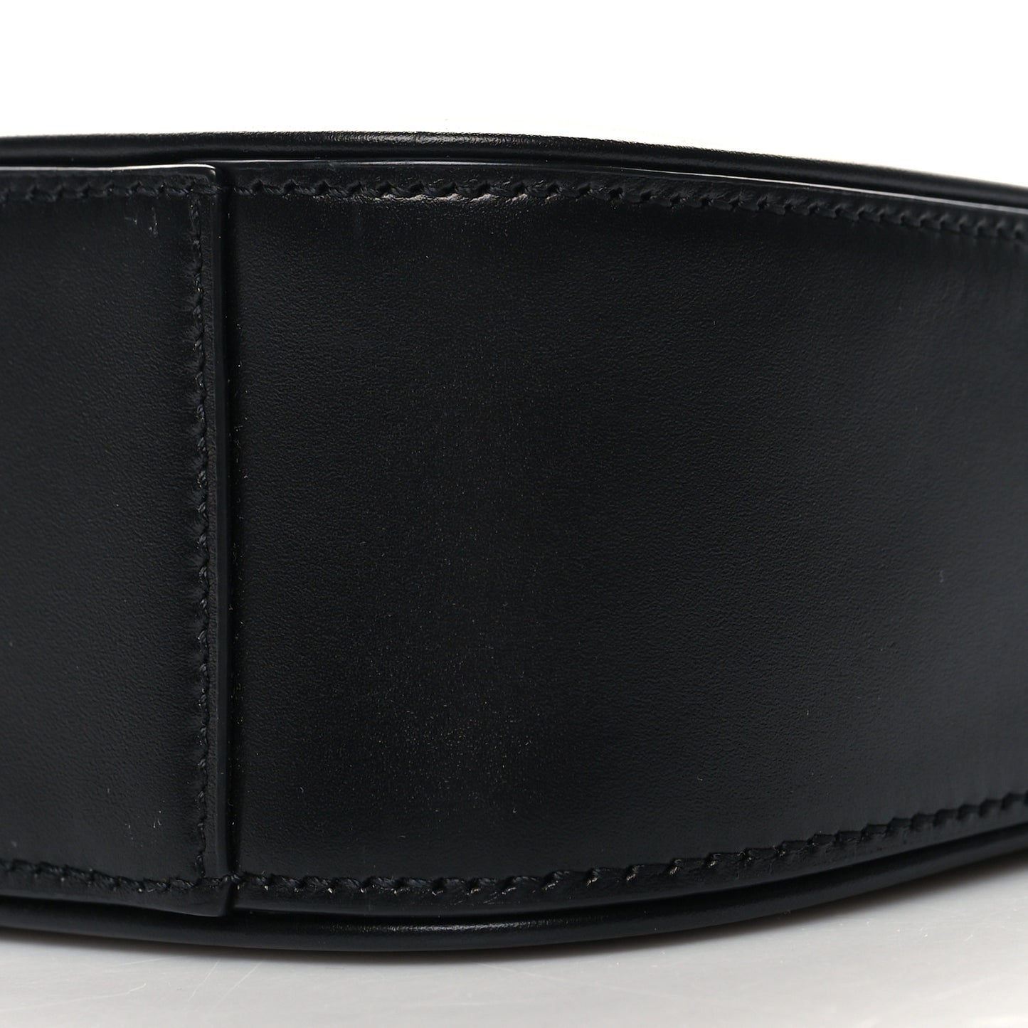 Smooth Calfskin Le 5 A 7 Hobo Black