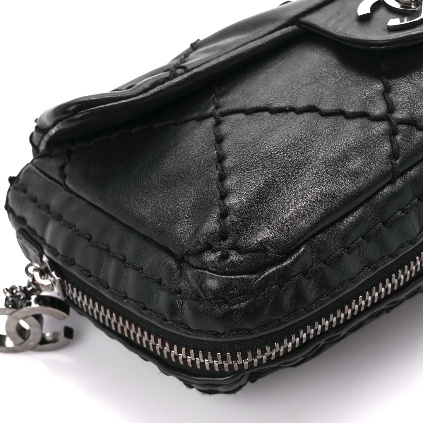 Calfskin Stitched Expandable Flap Black