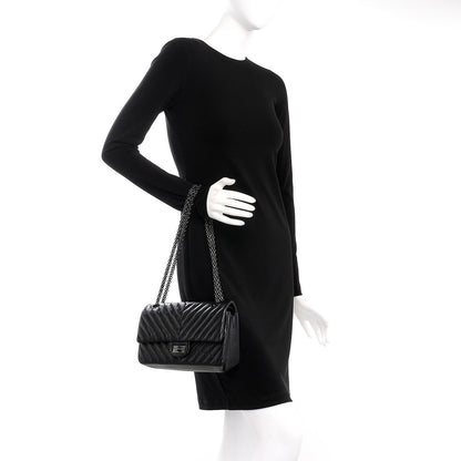 Chanel Aged Calfskin Chevron Quilted 2.55 Reissue 225 Flap So Black 3 of 10