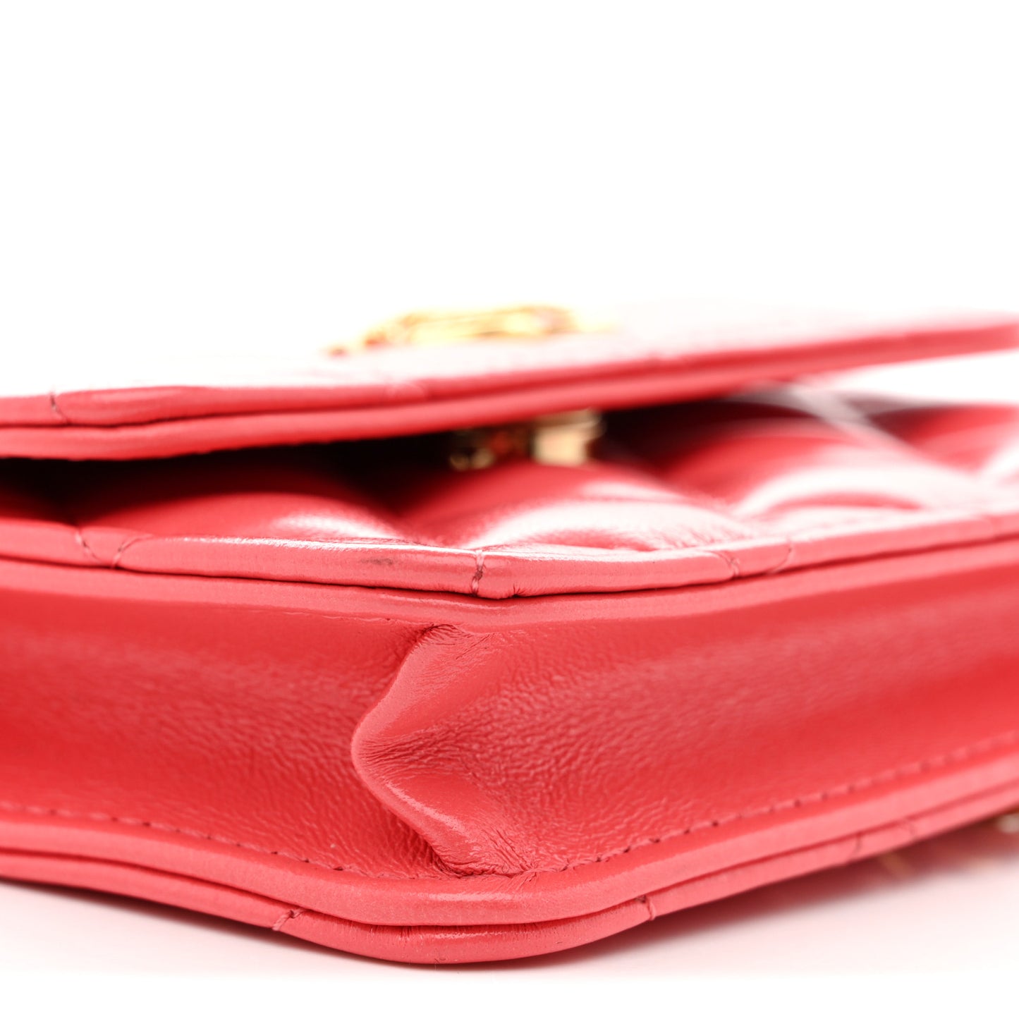 Shiny Lambskin Quilted Card Holder On Chain Pink