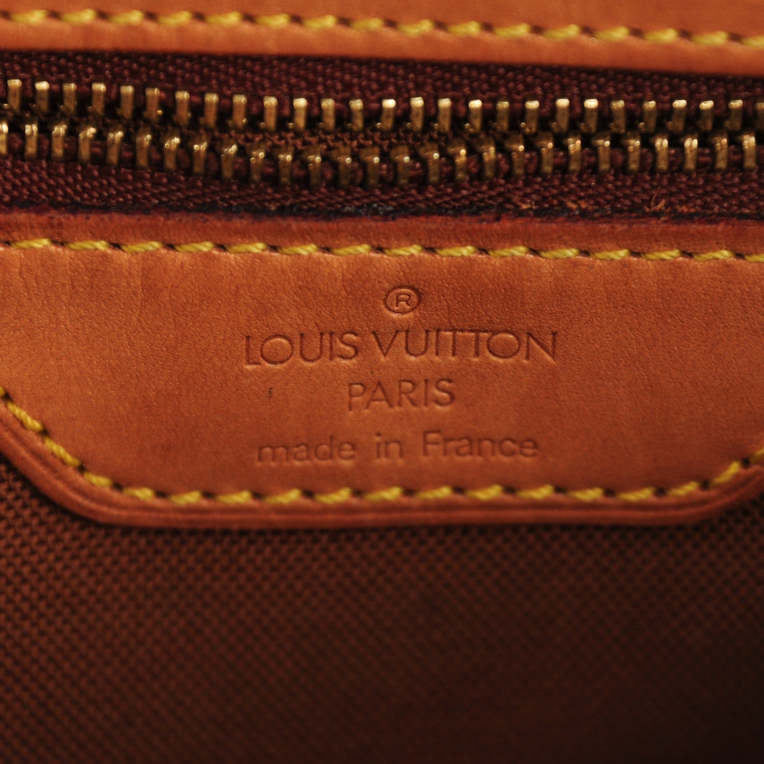 Louis Vuitton Monogram Cabas Mezzo 6 of 8