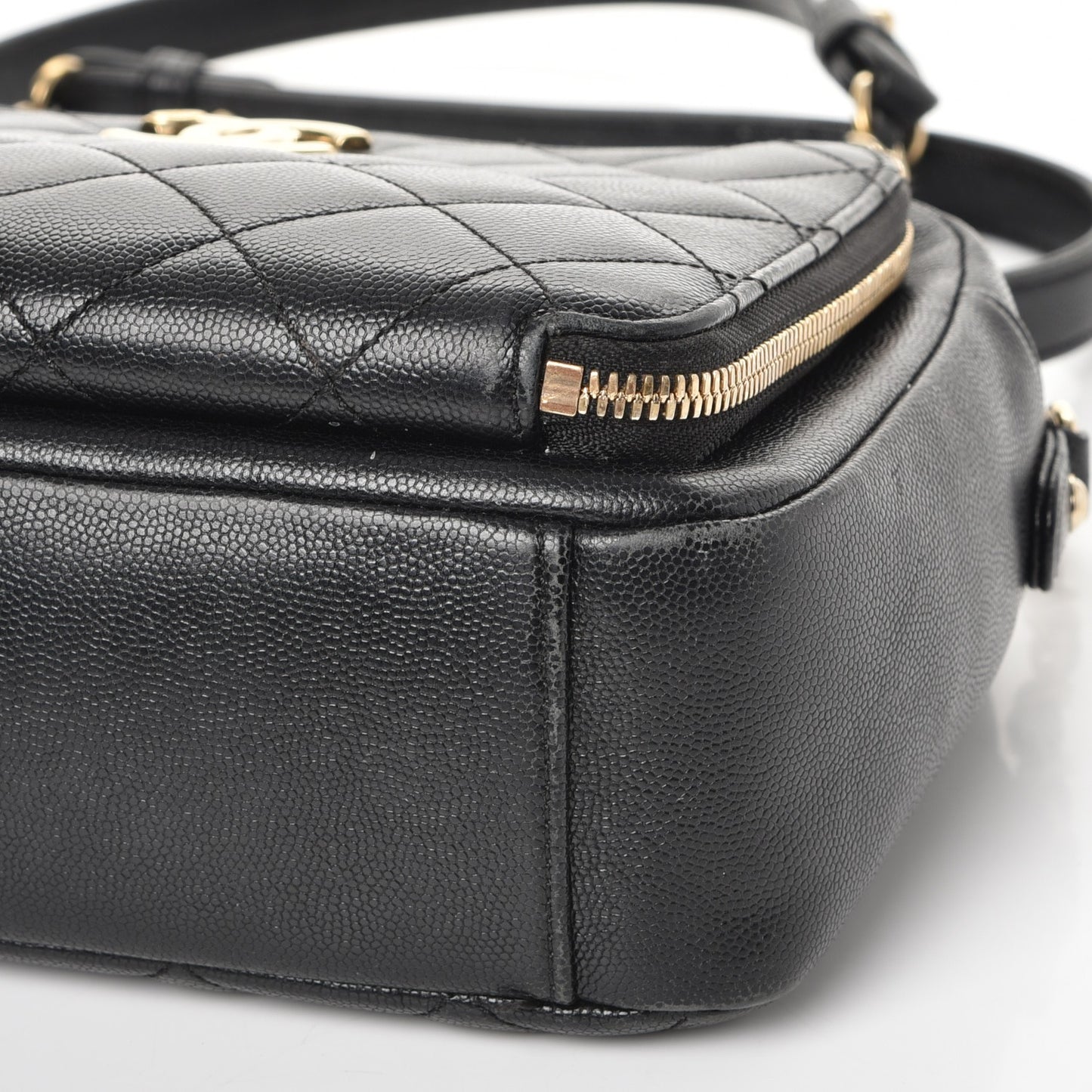 Caviar Quilted Business Affinity Camera Case Black