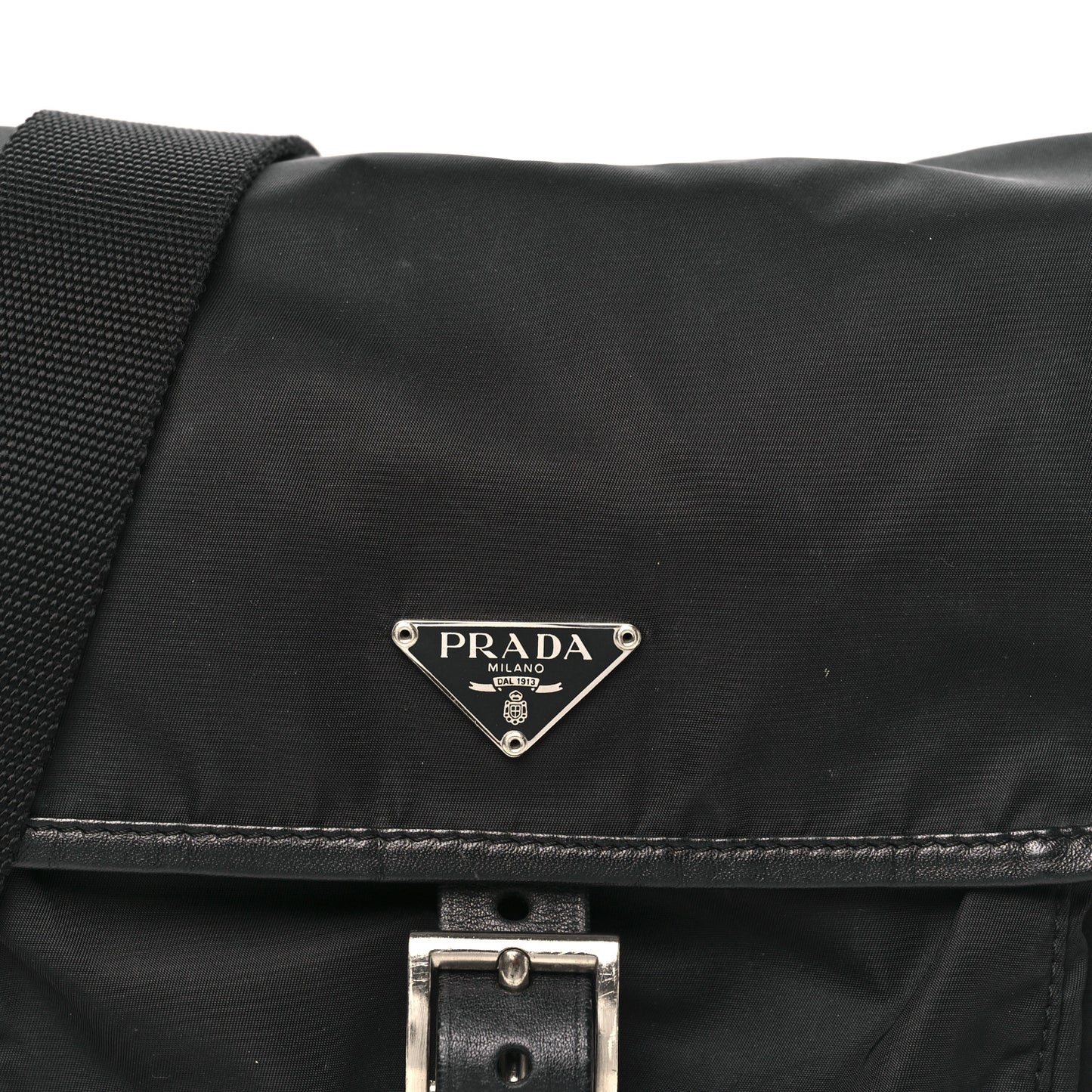 Nylon Vela Messenger Black