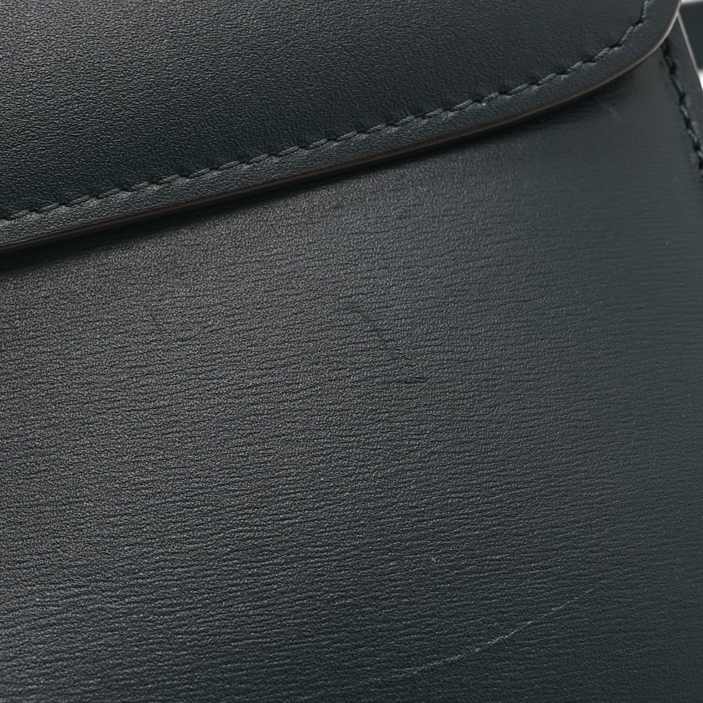 Box Calfskin Medium Classic Box Flap Bag Amazone