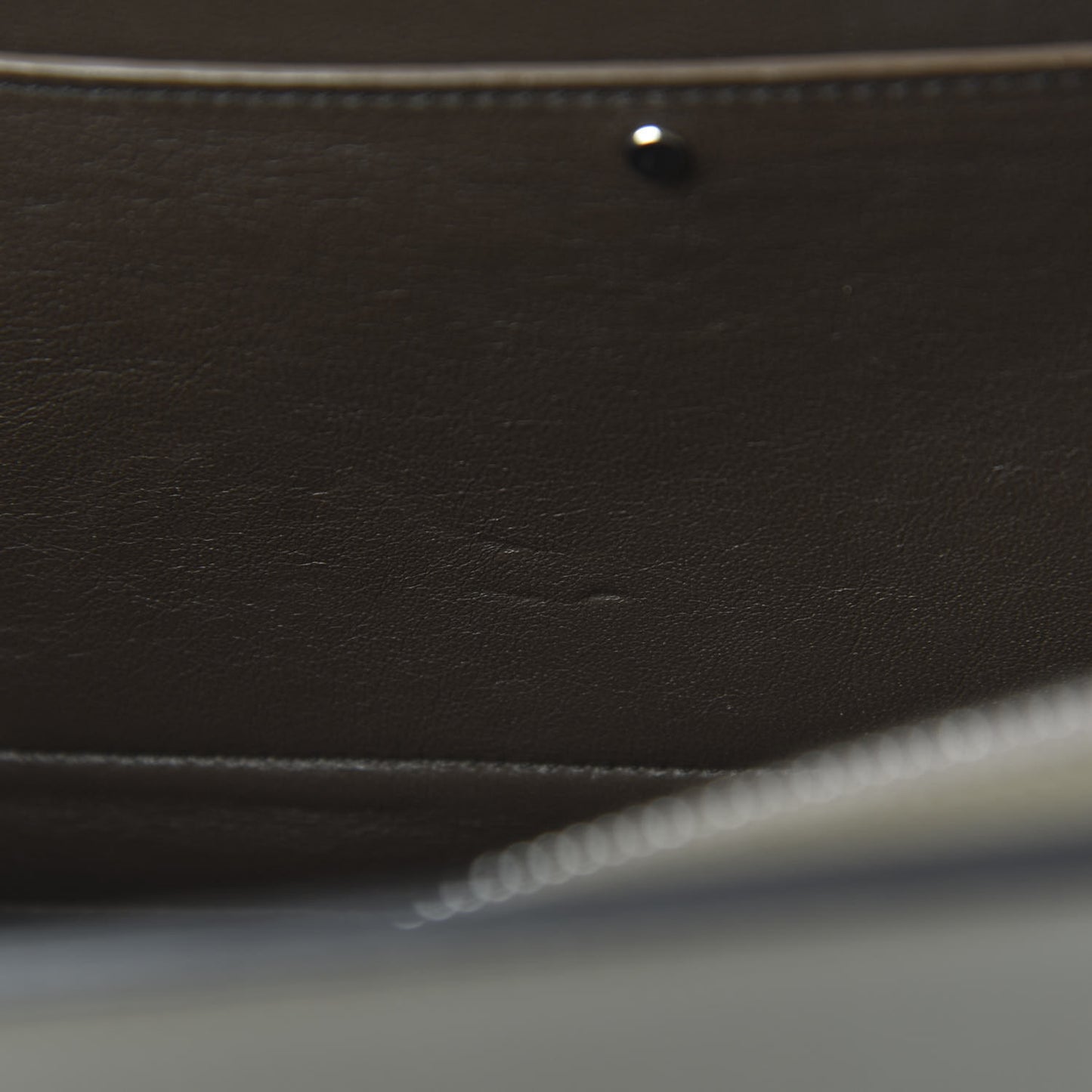 Drummed Calfskin Suede Medium Trapeze Souris