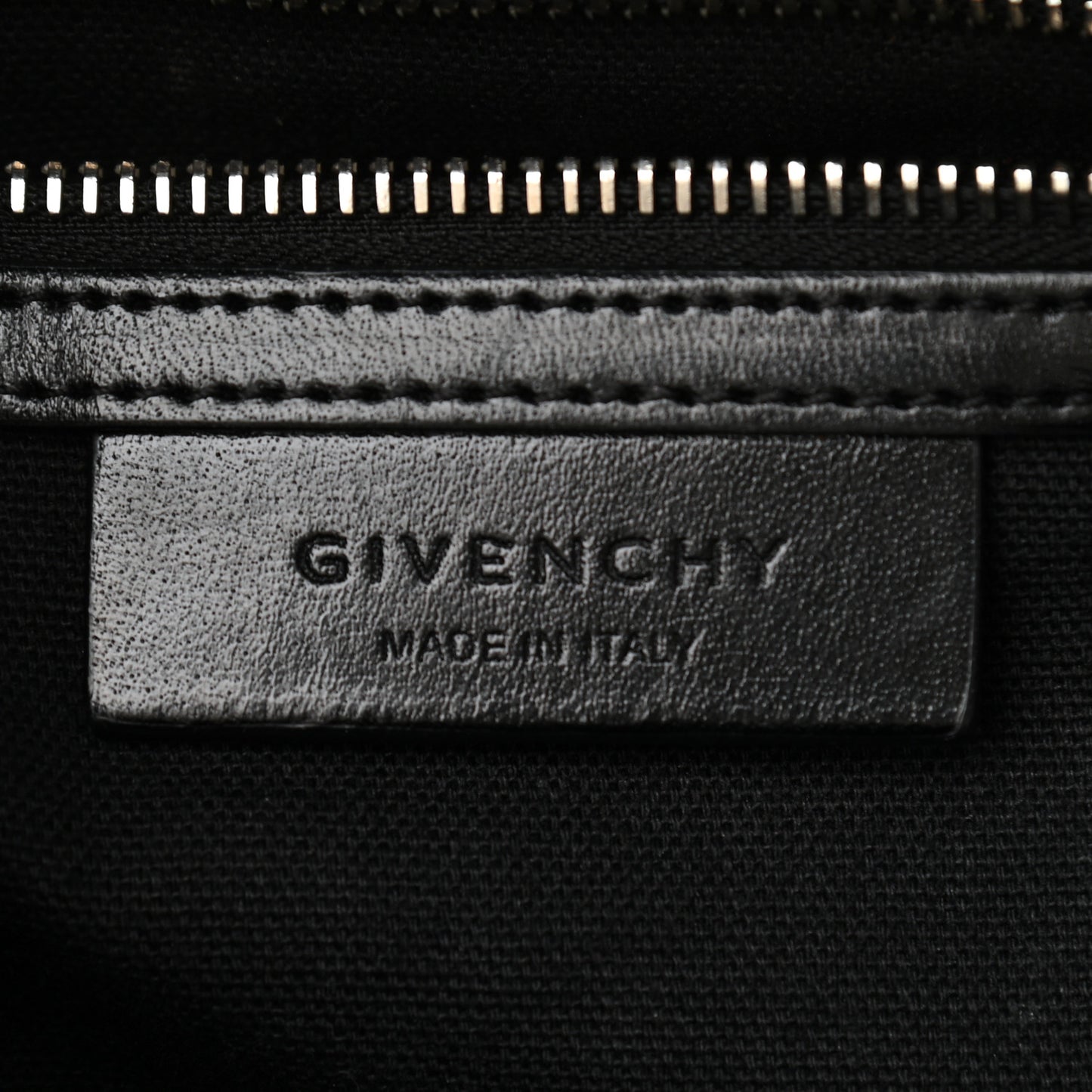 Shiny Lord Calfskin Medium Antigona Black
