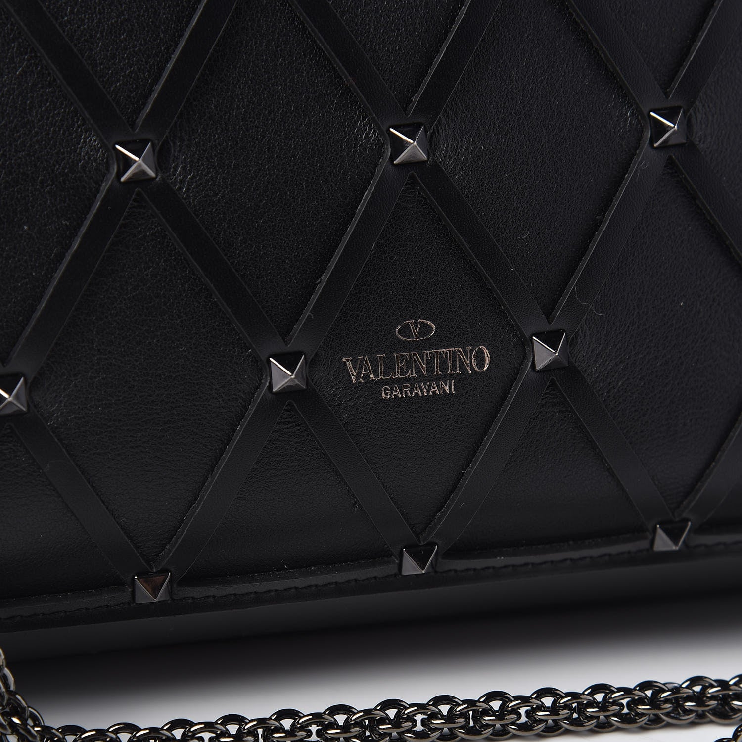Valentino Garavani Smooth Calfskin Quilted Beehive Shoulder Bag Black 9 of 10