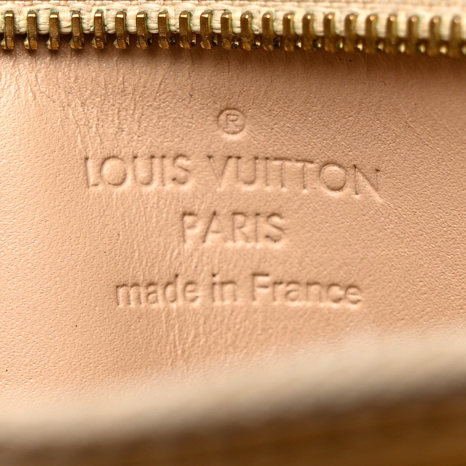 Louis Vuitton Vernis Key Pouch Blanc Corail 5 of 7