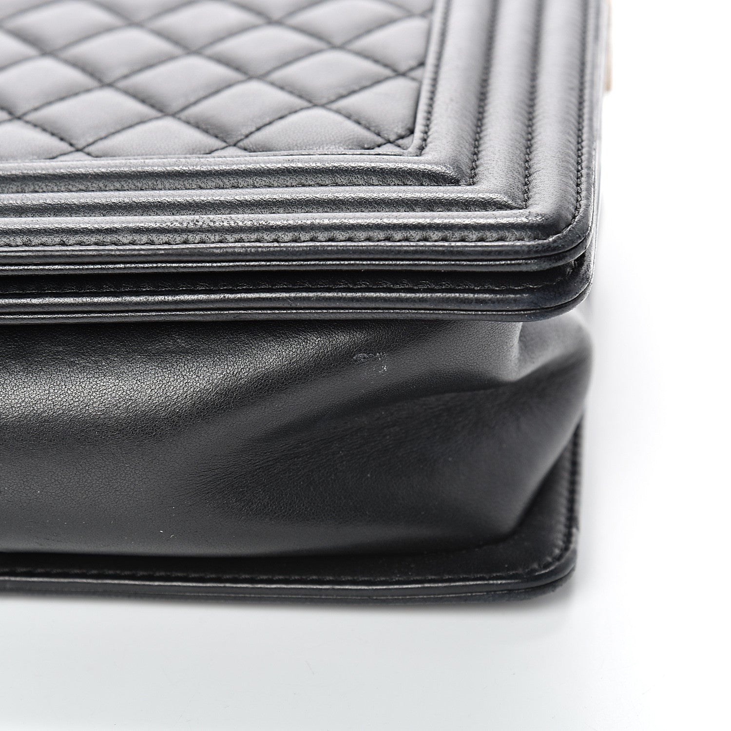 Chanel Lambskin Quilted New Medium Boy Flap Black 15 of 19