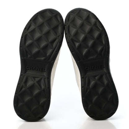 Chanel Velvet Calfskin Mixed Fibers CC Sneakers 37.5 Ivory Black 4 of 4