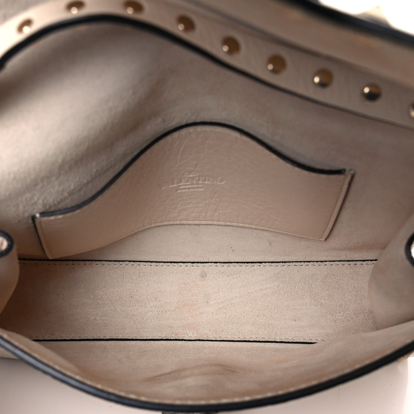 Pebbled Calfskin Medium Rockstud Flip Lock Crossbody Bag Light Ivory