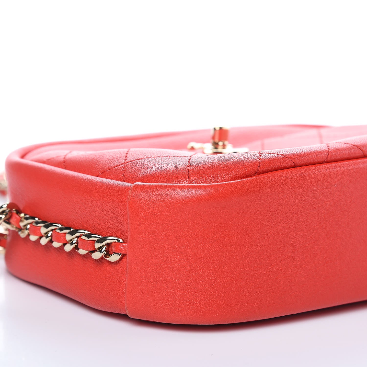 Chanel Goatskin Quilted Large Casual Trip Camera Case Bag Red 8 of 13
