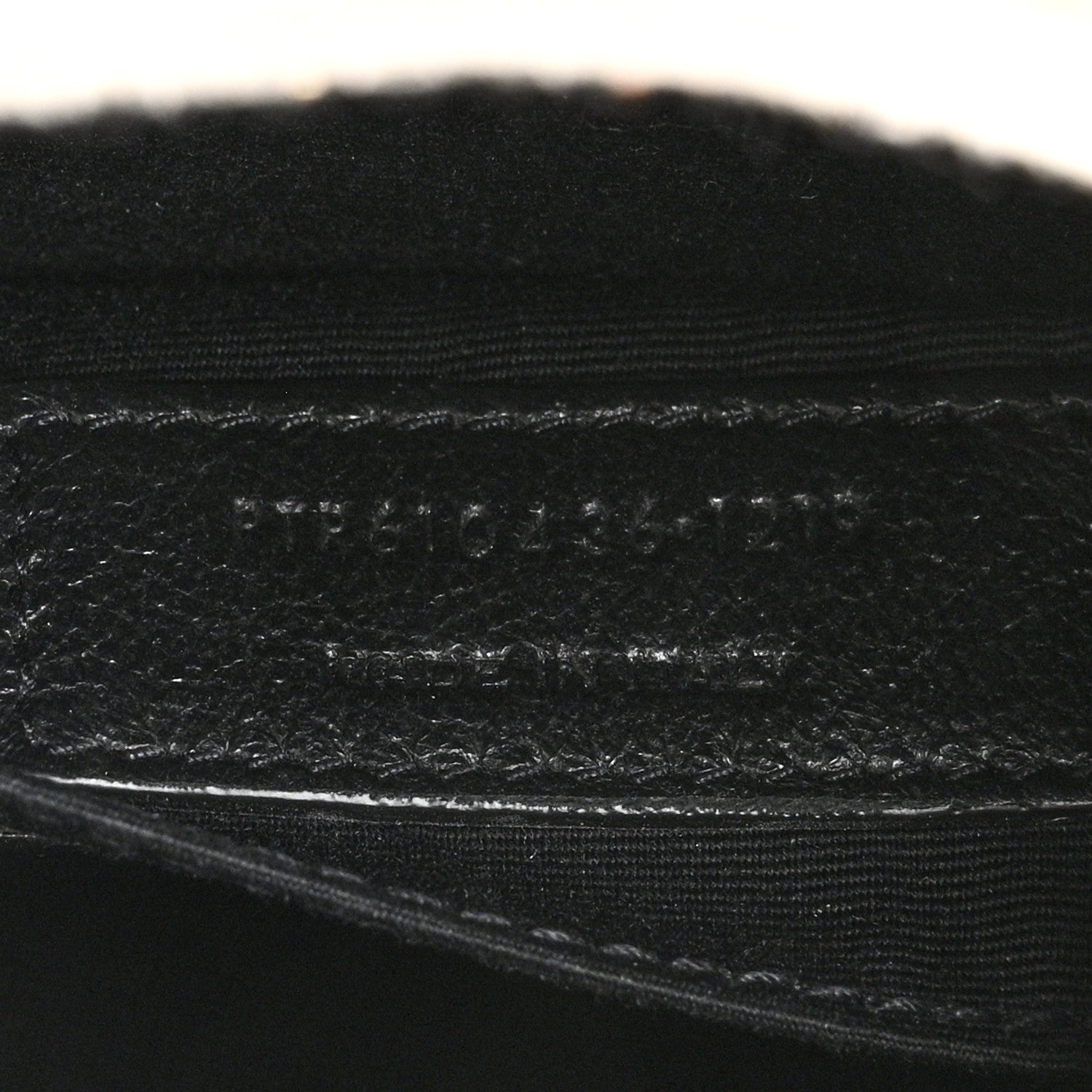 Saint Laurent Grain De Poudre Matelasse Chevron Quilted Round Vinyle Camera Bag Crema Soft 7 of 11