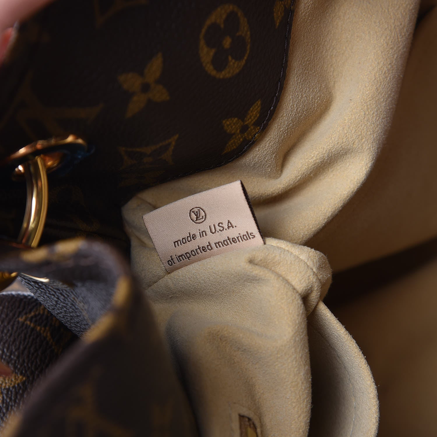 Louis Vuitton Monogram Artsy MM 9 of 12