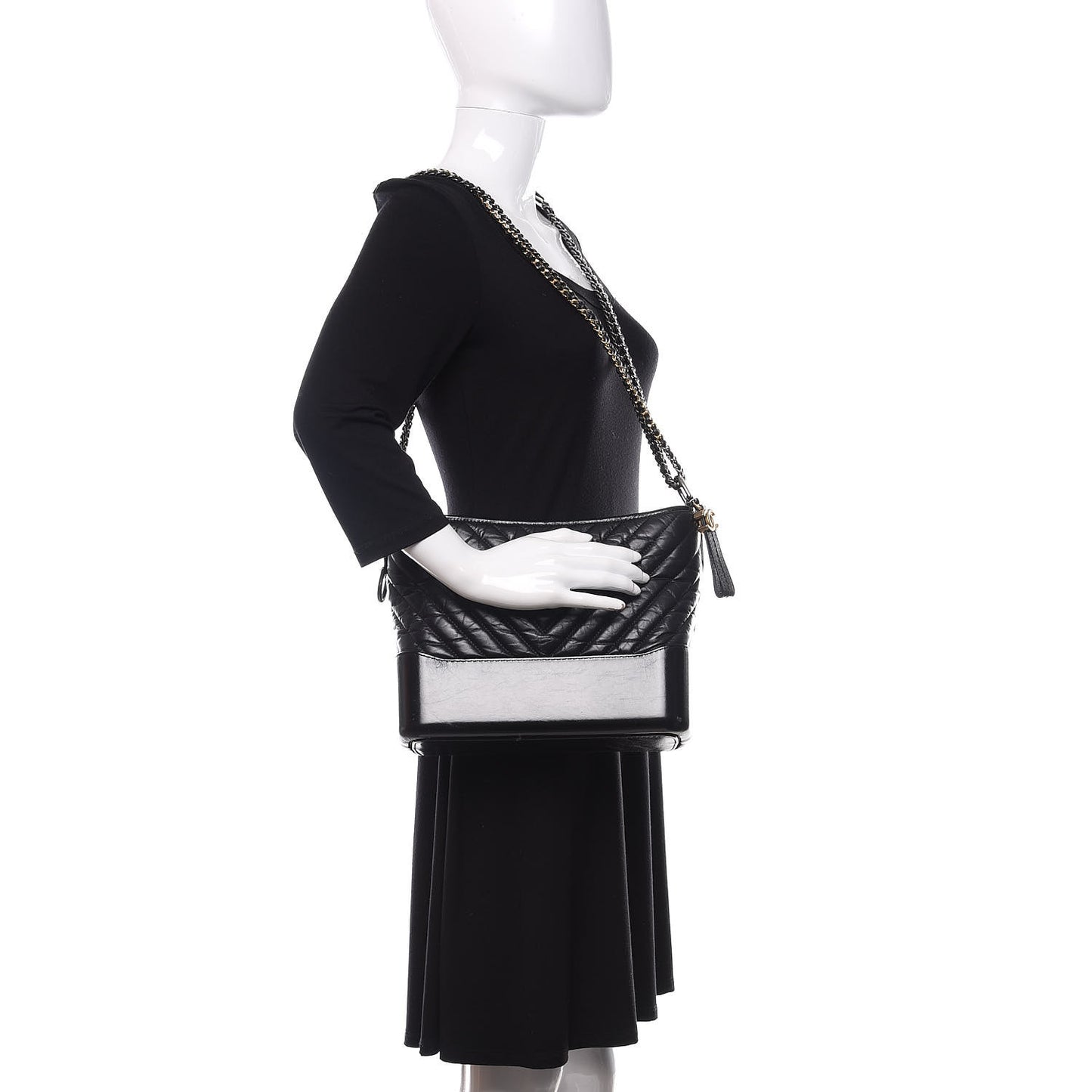 Aged Calfskin Chevron Quilted Medium Gabrielle Hobo Black